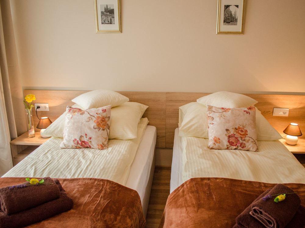 Royal Route 29 Comfort Rooms Краків Екстер'єр фото